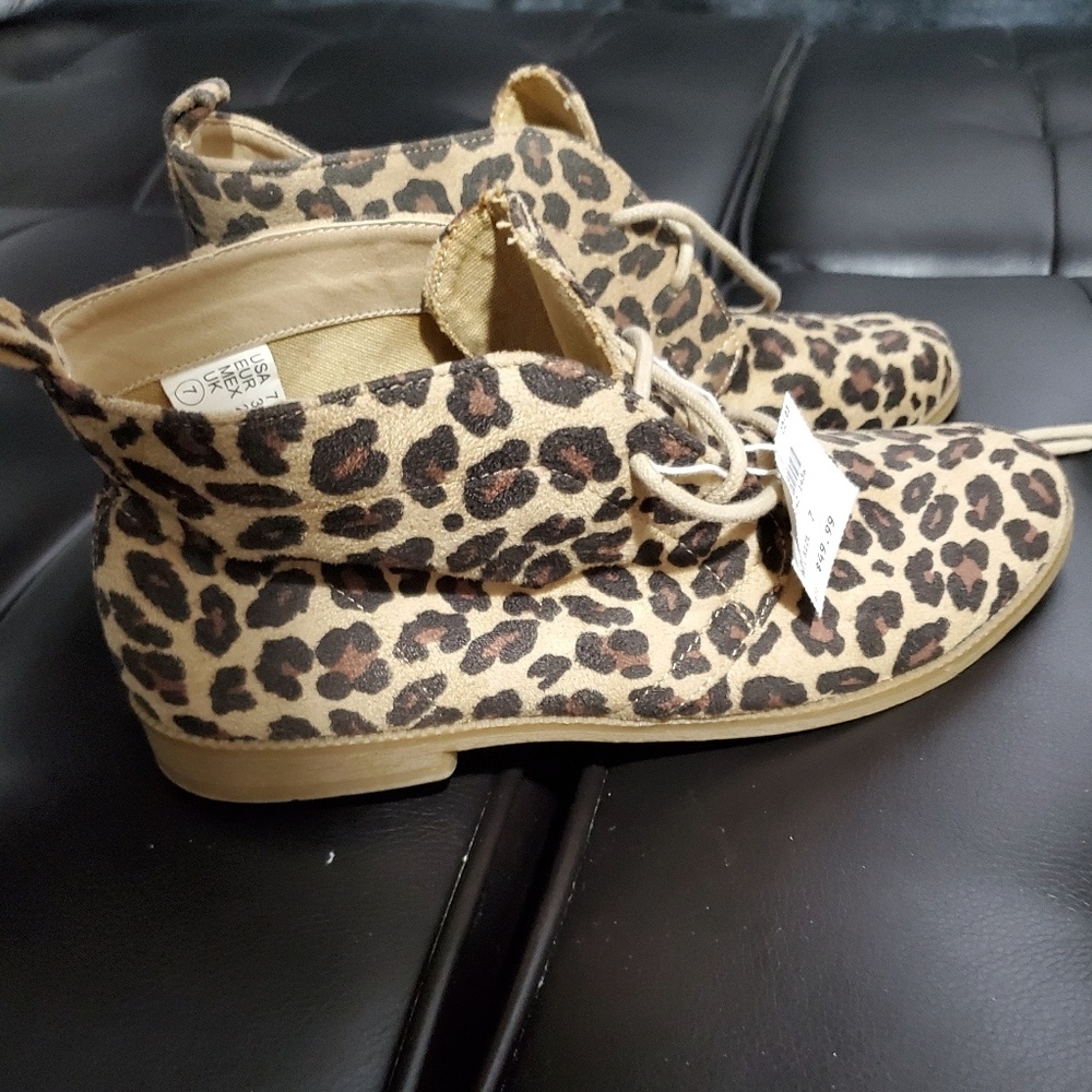 Leopard print shoes